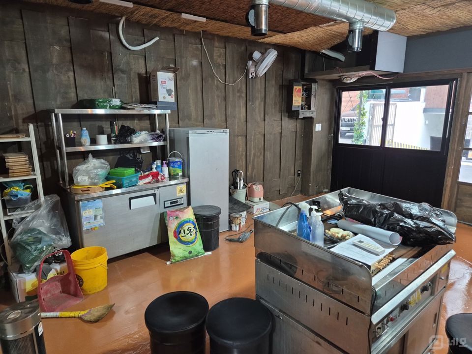 신사동 시설 전체 양도 가능한 음식점 매물의 4번째 사진