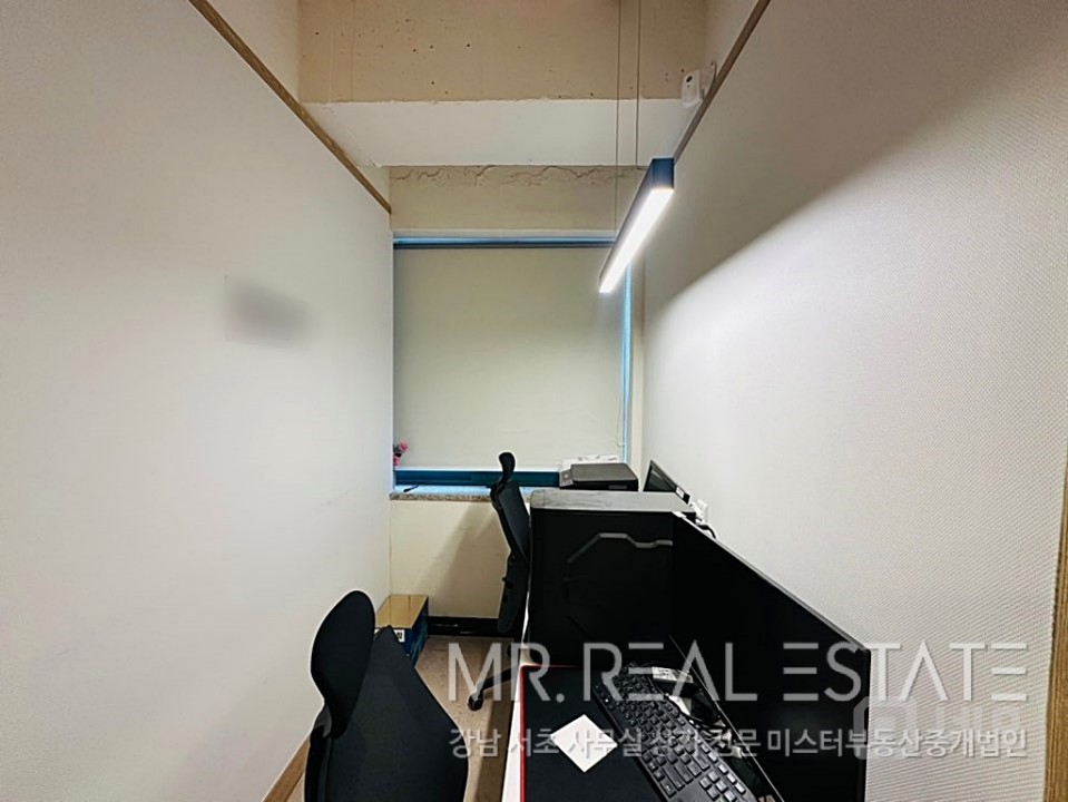 역세권 위치, 인테리어 최상, 인근 소공원 있음, 룸 3개 매물의 4번째 사진