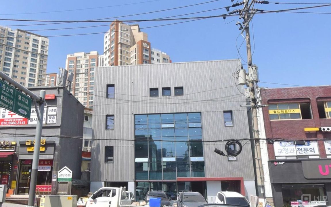 남가좌동 주거지역 위치, 최근 리뉴얼 마쳐 시설 깨끗한 이동통신점 매물의 5번째 사진