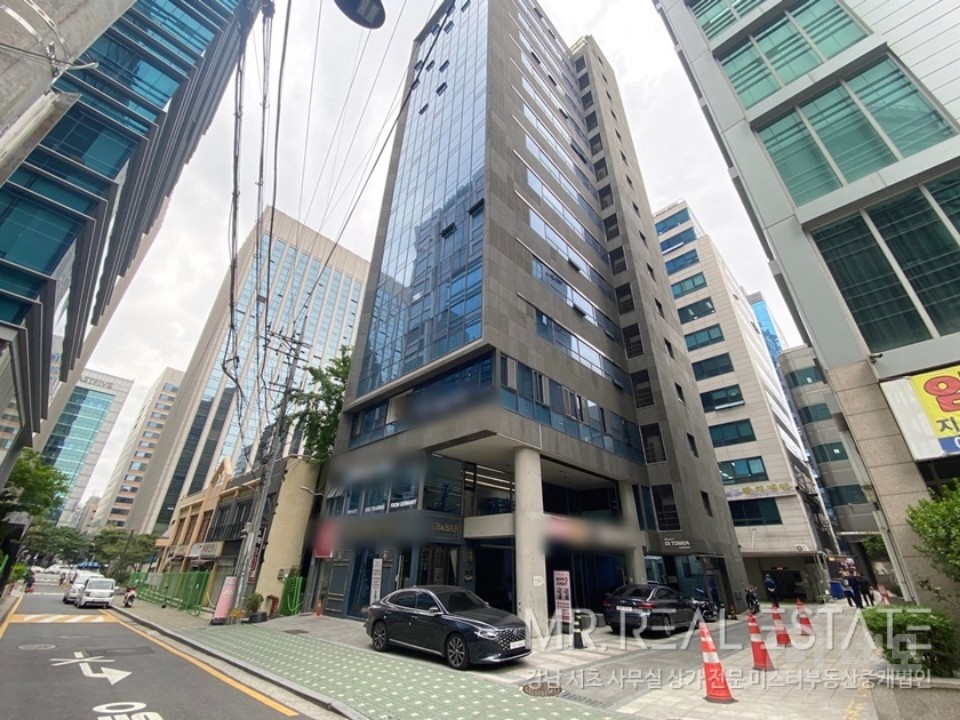 실사진 포스코사거리 통창 깔끔한매물 현재트레이닝센터 매물의 15번째 사진