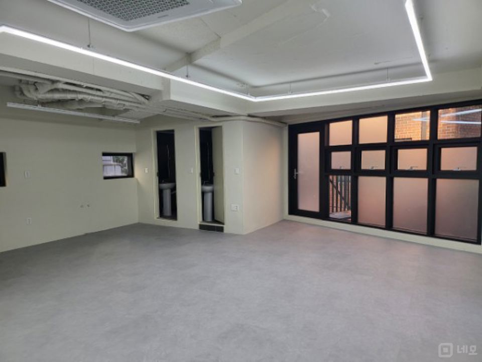 강남구 신사동 위치좋은 연층 사무실 임대 매물의 8번째 사진