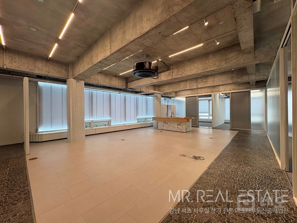 대형ACE 무료3대 방문주차가능 인테리어최상 매물의 5번째 사진