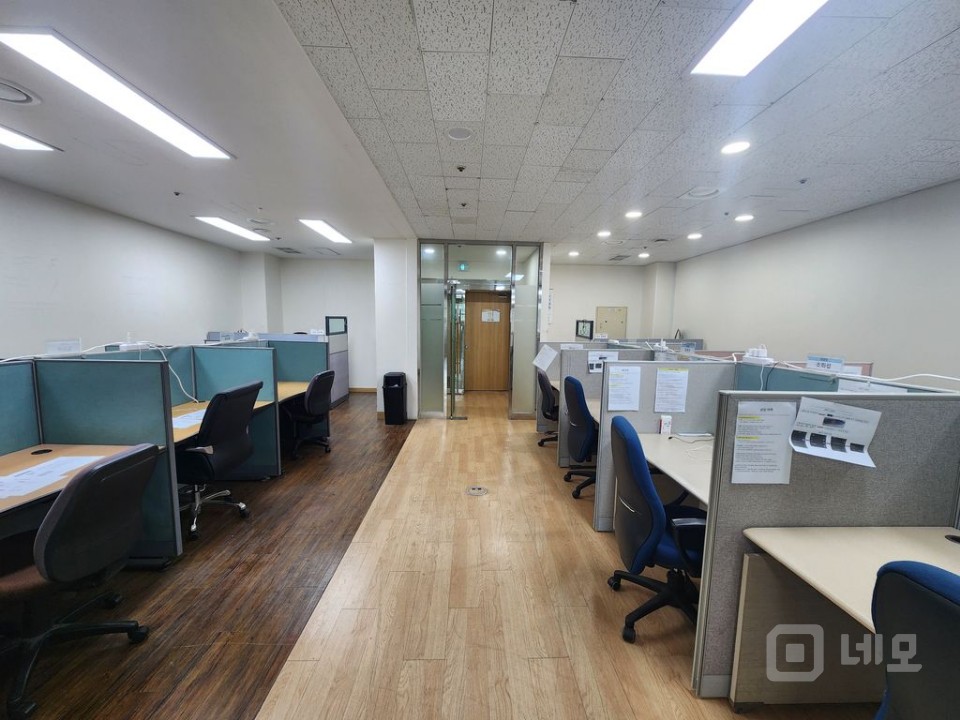 가산디지털 단지역 연결건물. 즉시입주.집기인수가능 매물의 1번째 사진