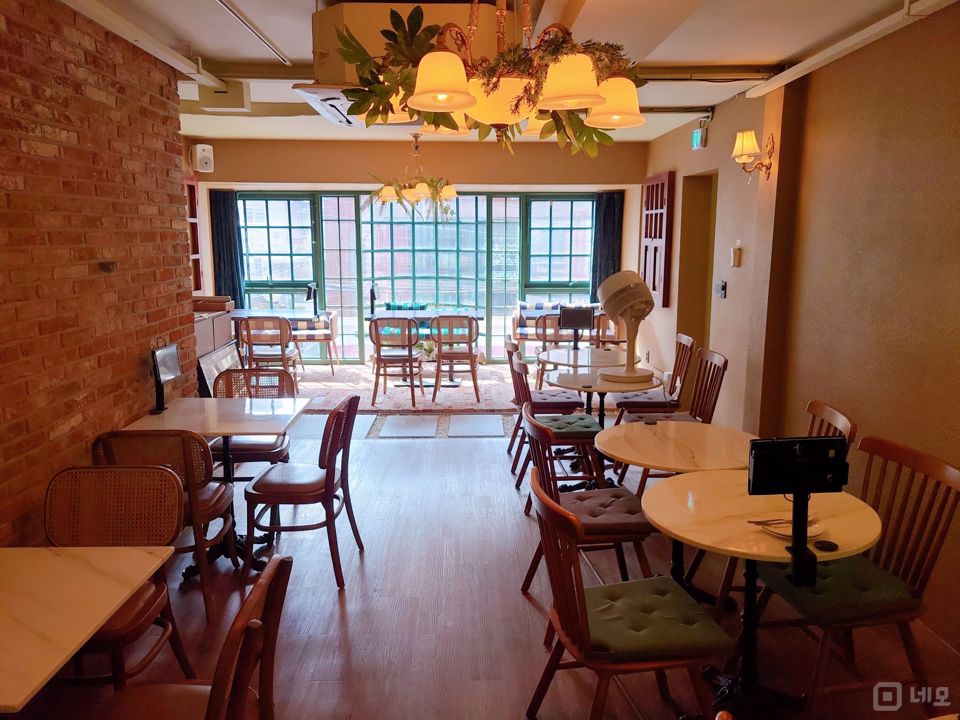 화양동 건물 전체 사용중인 BAR 매물의 8번째 사진