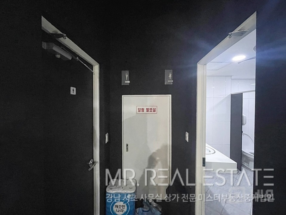 역삼역 2분.주차2대무료.채광우수.S급내외관컨디션 매물의 5번째 사진
