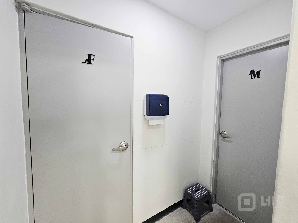 I세븐I 합정역 트렌디한 인테리어 40평대 사무실 매물의 14번째 사진