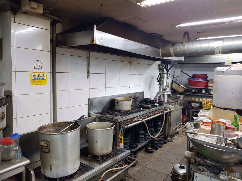 역세권에 위치한 넓은 홀이 구비된 행당동 한식당 매물 매물의 7번째 사진