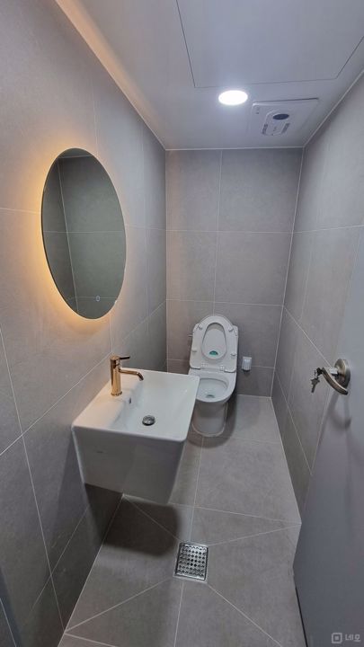 중심 상권, 유동 인구 많은 논현동 공실 매물의 12번째 사진