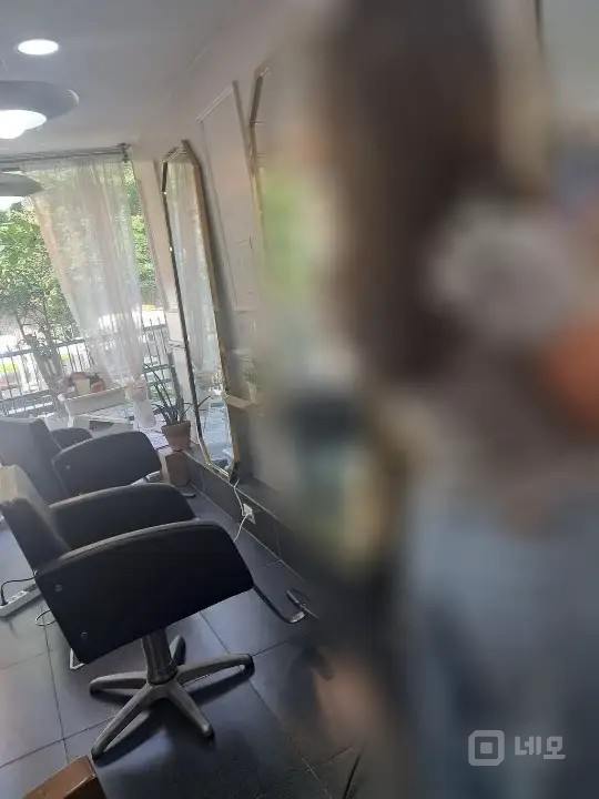 5천세대 아파트 대규모단지내 1층 미용실 내놓습니다 몸만들어오세요 매물의 4번째 사진