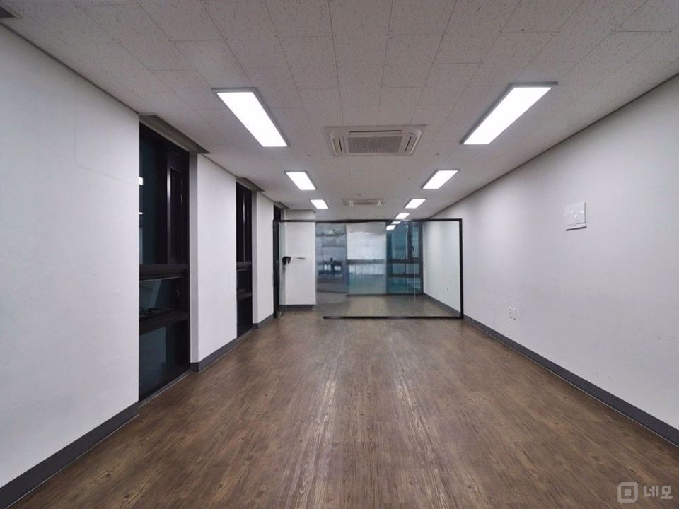 룸인테리어 이쁜 중형 사무실 실사용 16P 매물의 4번째 사진