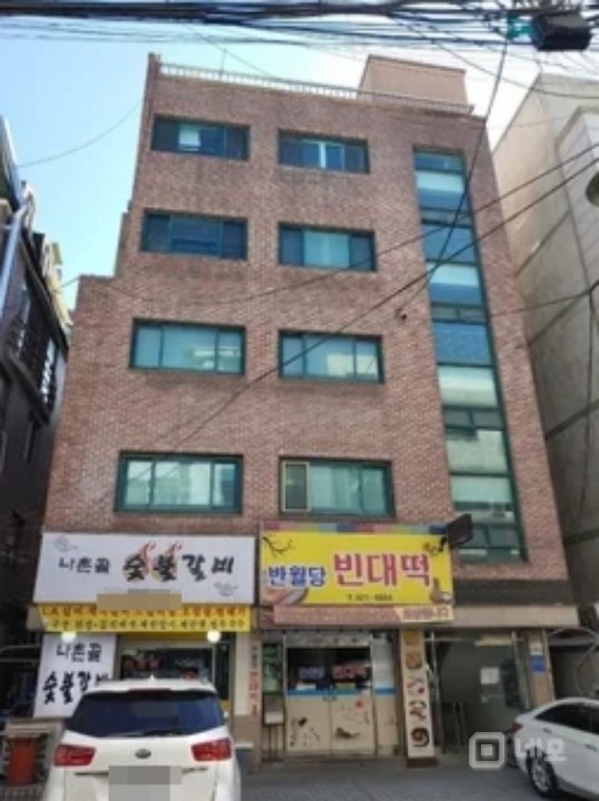 헬리오시티상권 더블역세권 1층 매물 내놓습니다. 매물의 8번째 사진