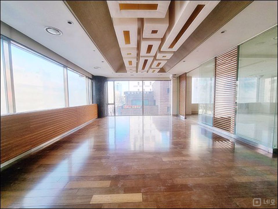 ▣2호선 서초역 도보 1분 이내 위치! 대형 프라임 사무실 임대▣ 매물의 3번째 사진