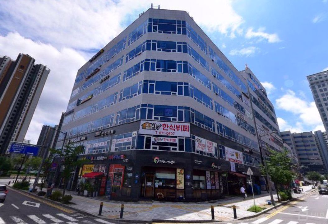 옥정동 유동 인구 많은 중심 상가 위치, 시설 완비 된 필라테스 매장 매물의 8번째 사진