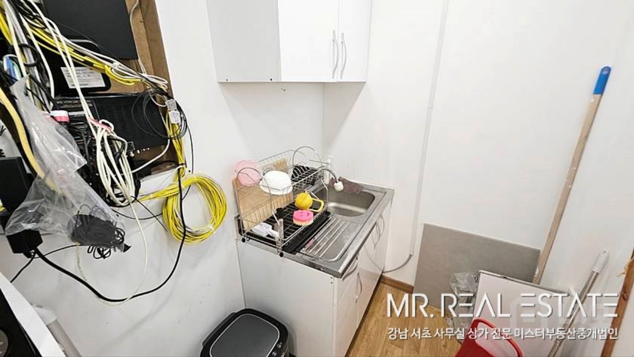 넘어지면학동역.대로변.주차2대ACE.인테리어有.가성비사무실 매물의 4번째 사진