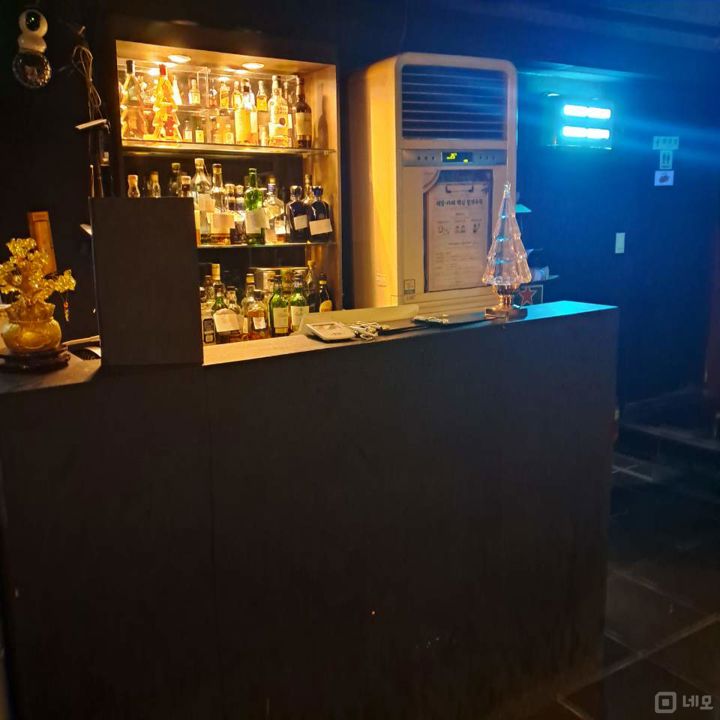 신림동, 녹두거리 젊은연령층 유동인구 많은 모던바 매물의 4번째 사진