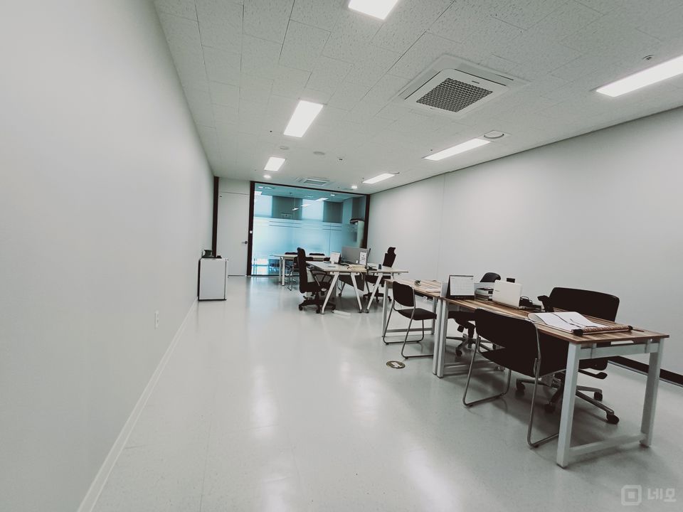 전용18 룸1 인테리어 상 소호사무실 매물의 2번째 사진