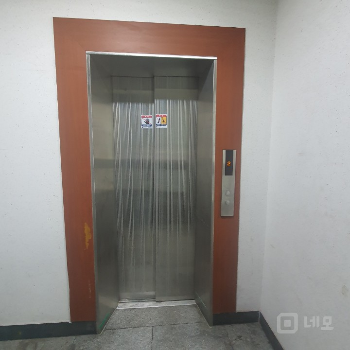 방학역세권 이면도로 다용도사무실 엘리베이터있음 주차가능 상태깔끔 공실 매물의 9번째 사진