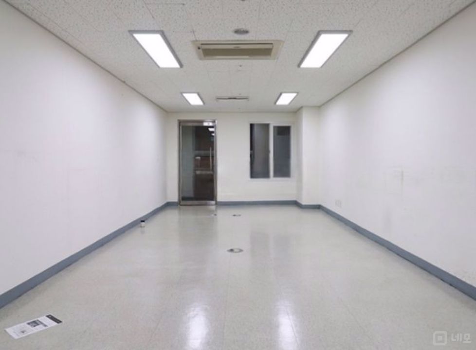 깔끔한 마곡나루 사무실 즉시입주 가능 매물의 4번째 사진