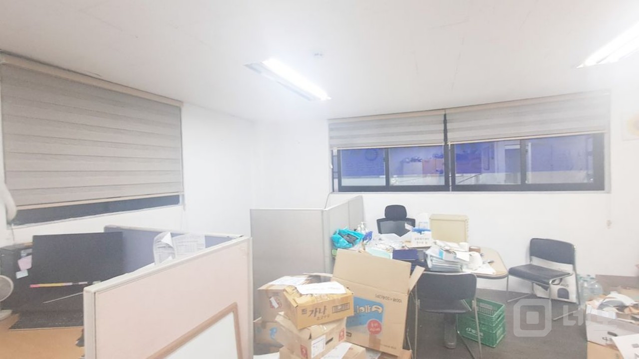 🏢 [노고산동 2층] 소형 사무실, 가성비 최고💼 매물의 3번째 사진