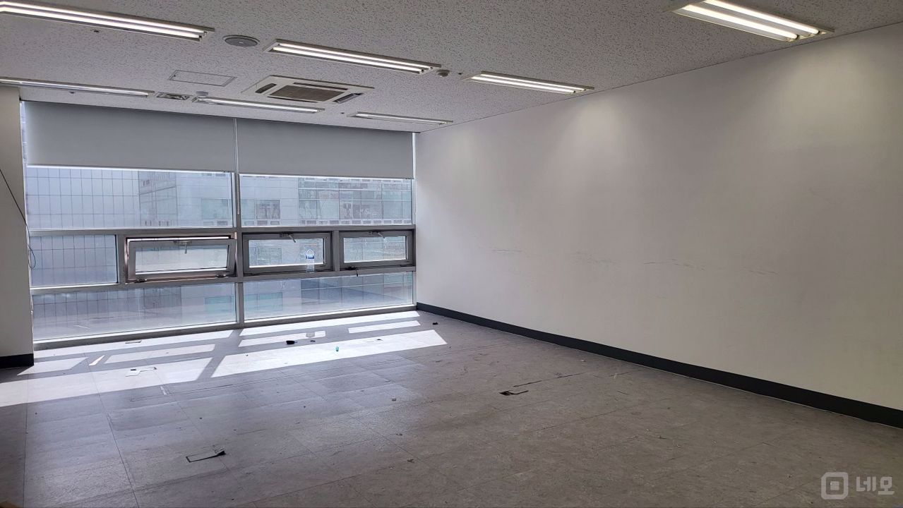 이보다 더 저렴할 수는 없다, 실면적 9평, 중앙냉난방기사무실  매물의 3번째 사진