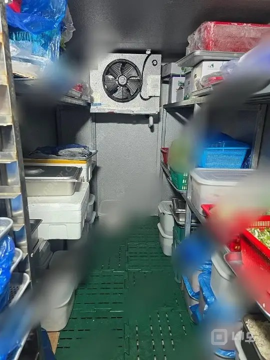 월수익 높은 상권 개인사정 으로 내놓습니다. 매물의 3번째 사진