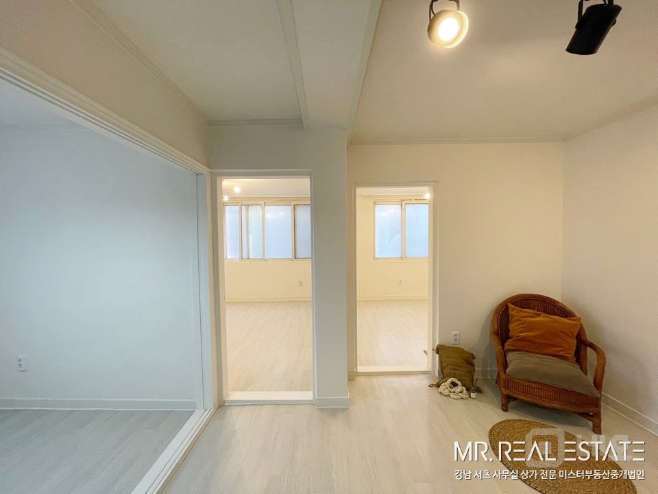 논현초옆.인테리어ACE.사무실.상가.모두환영 매물의 3번째 사진