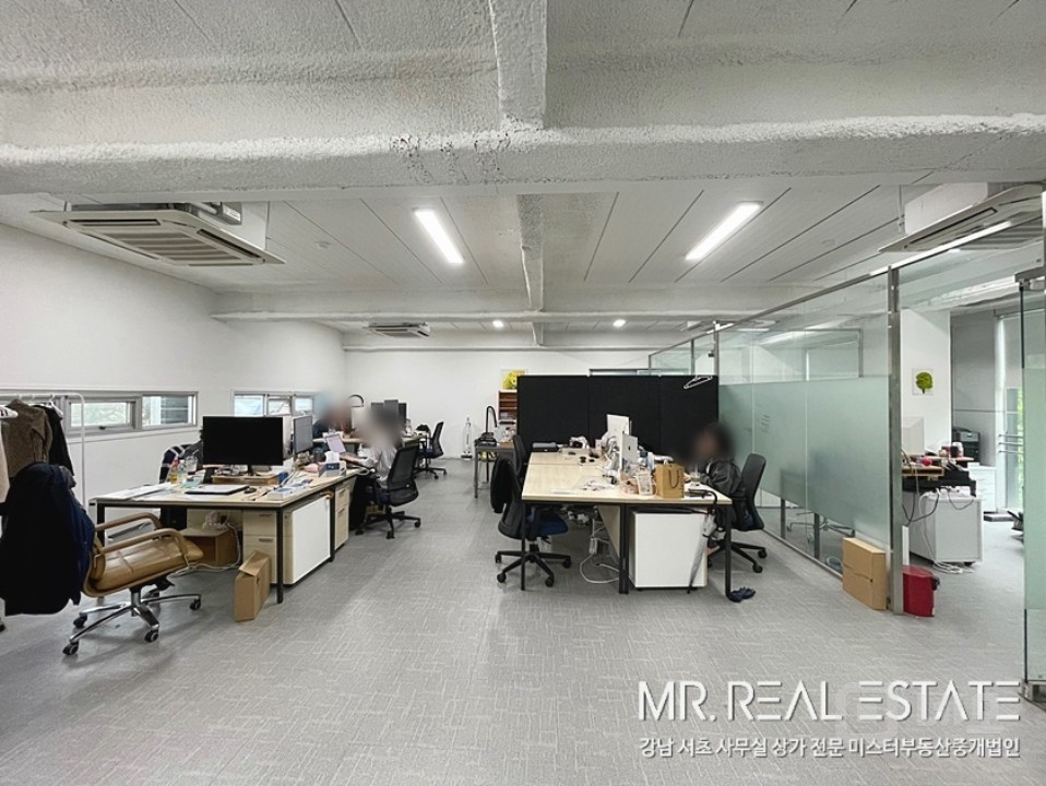 양재.말죽거리사거리,인테리어,냉난방기완비,주차2대 매물의 2번째 사진