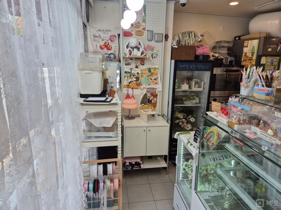내발산동 시설양도 가능한 케이크 전문점 매물의 1번째 사진