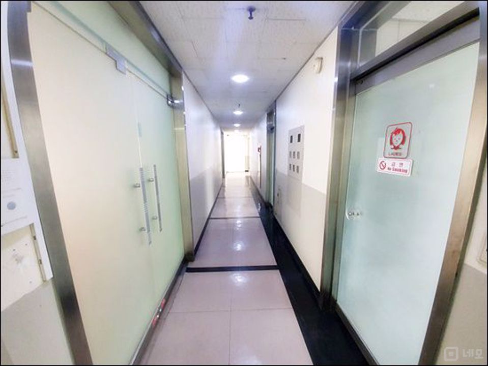 ▣신분당선 양재역 도보 8분 이내 위치! 대로변 채광 매우 좋은 사무실▣ 매물의 6번째 사진