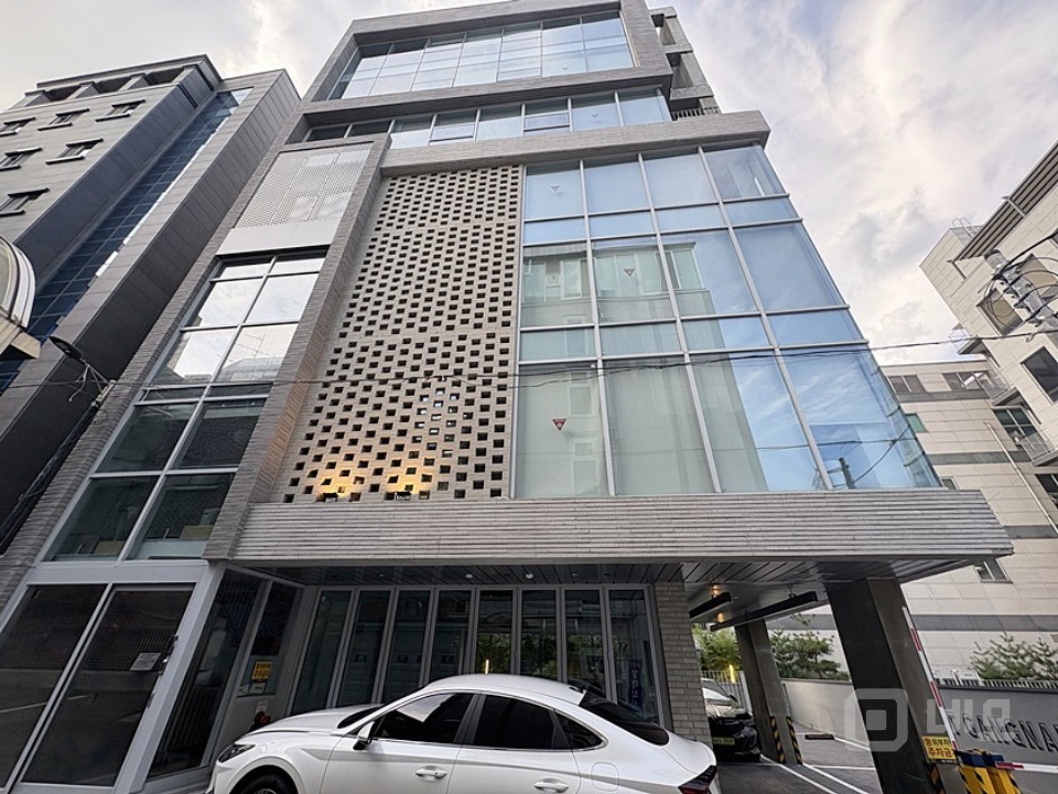 강남역5분 통창 인테리어ACE 무상인수 무료1대 매물의 9번째 사진