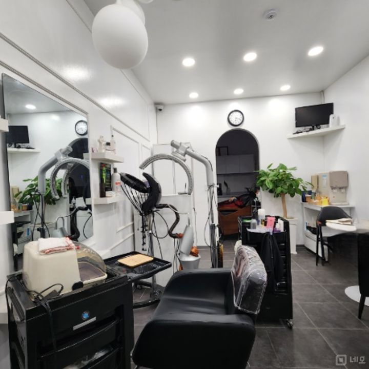 분당구 정자동 성업중인 1층 미용실 임대 매물의 2번째 사진