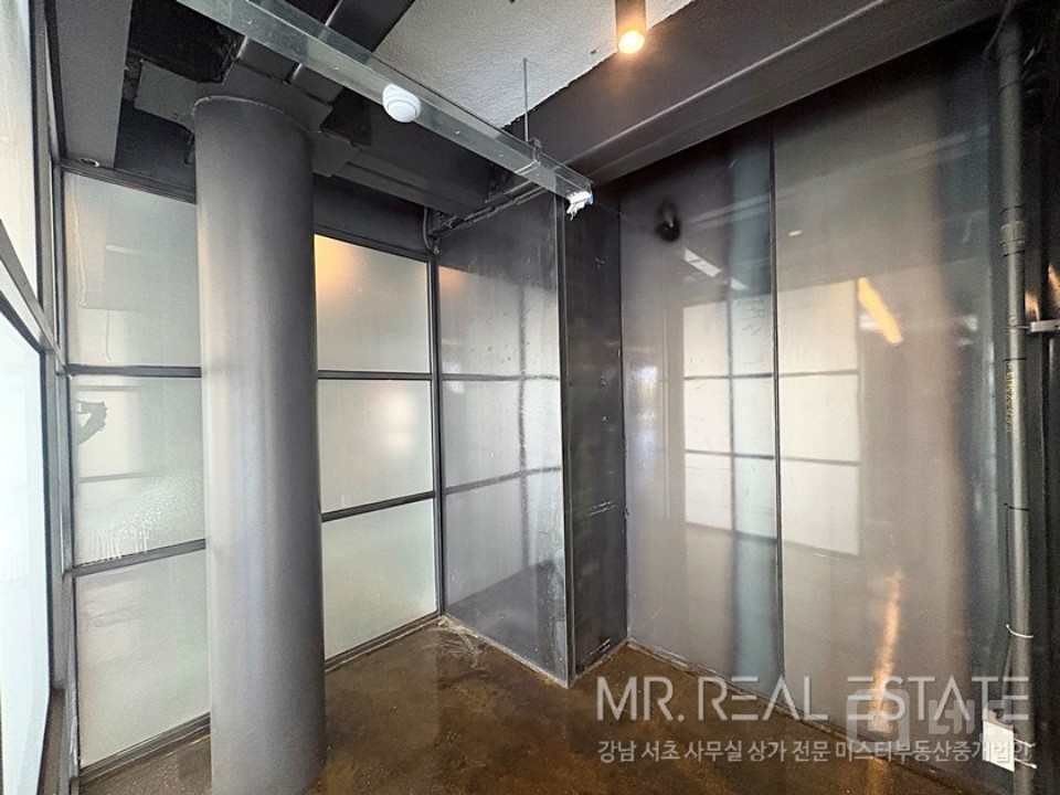 신사동 도산대로이면 무료2대 내외관세련된 건물 매물의 10번째 사진