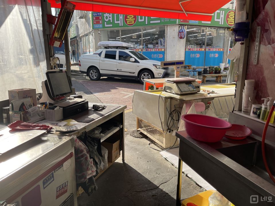 신림동 시장 내, 유동인구 많은 정육점 매물의 2번째 사진