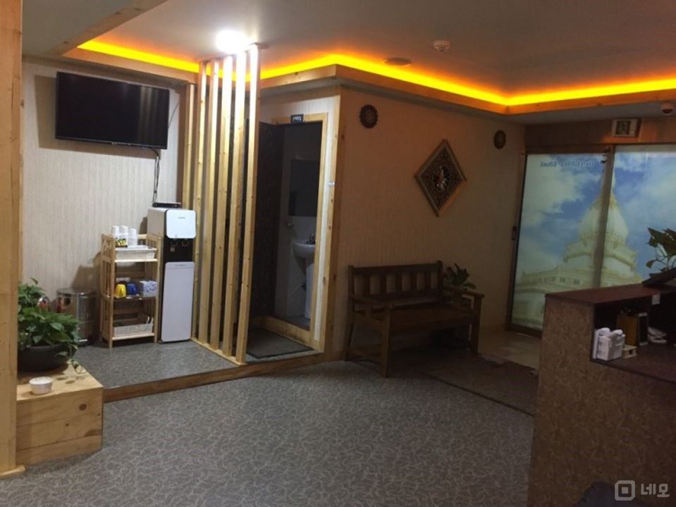 월피동 거주민 수요가 높은 항아리 상권 내 2층 점포 매물의 8번째 사진