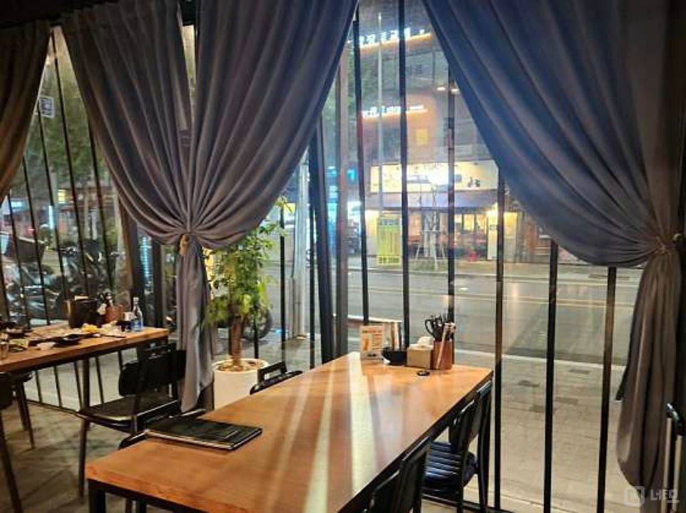 남가좌동 대로변에 위치한 이자카야 매물의 3번째 사진