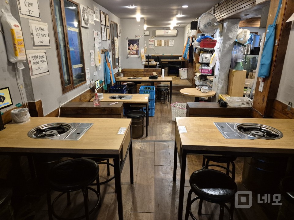 핵심 위치! 논현동 메인 상권의 검증된 맛집을 이어갈 기회! 매물의 9번째 사진