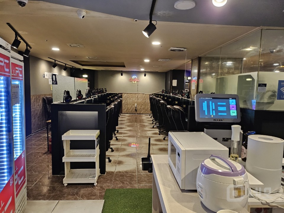 Pc방 내놓습니다. 50대 매물의 1번째 사진