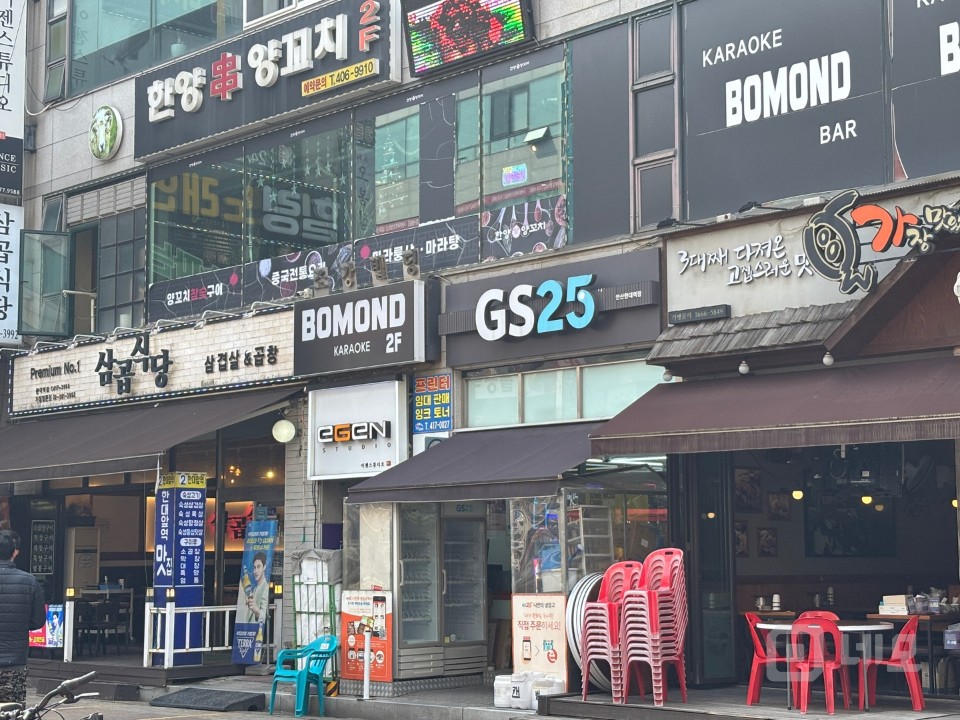 안산시 상록구 이동 한대앞역 앞 로데오 거리 먹자골목 중심상권내 상가 매물의 1번째 사진