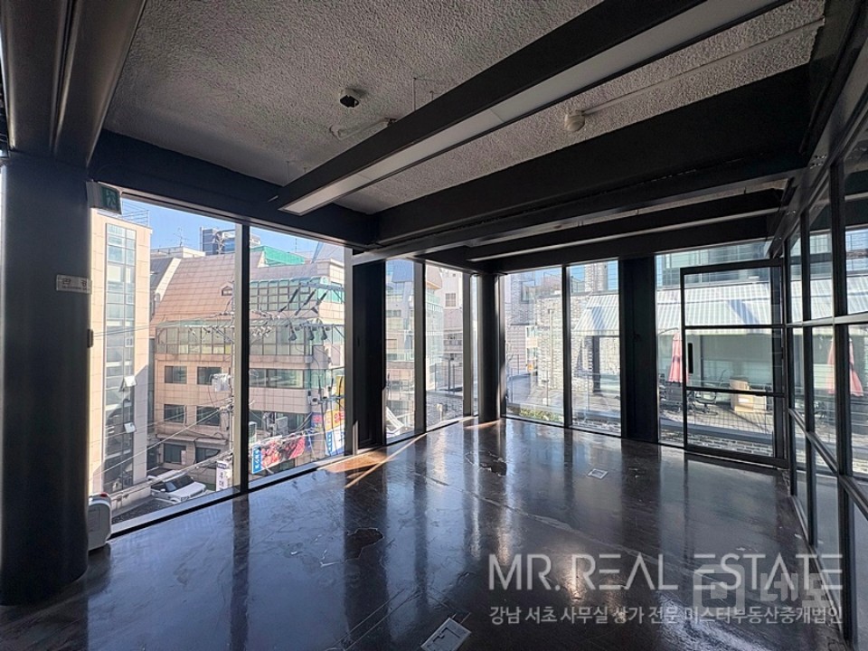 신사동 도산대로이면 무료2대 내외관세련된 건물 매물의 13번째 사진