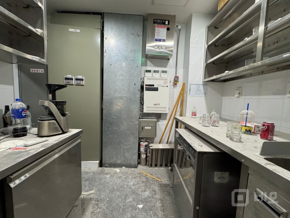 무권리 I 50P I 단독테라스 I 모든 업종 협의 가능 매물의 7번째 사진