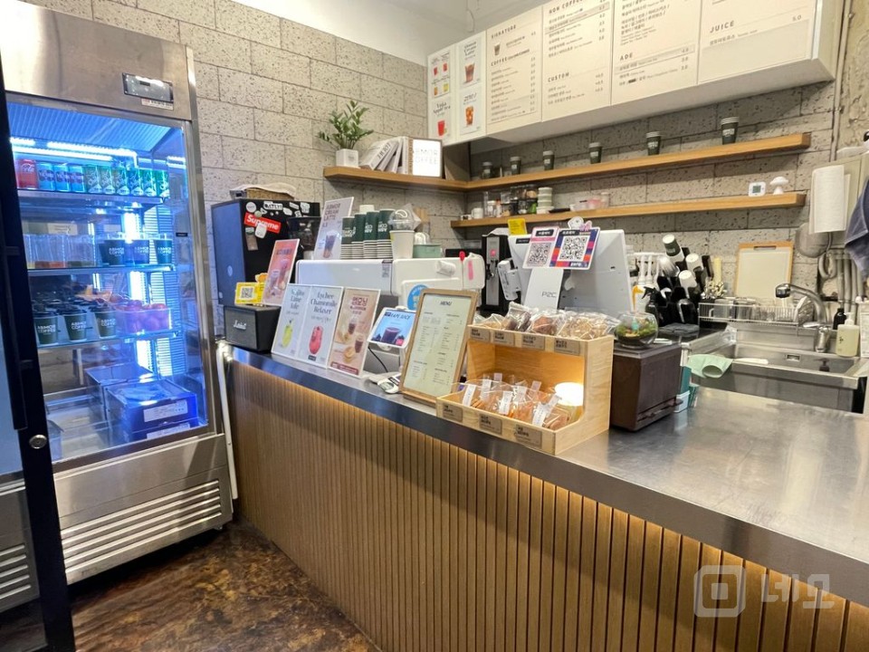 여의도 오피스상권 카페 매물의 1번째 사진