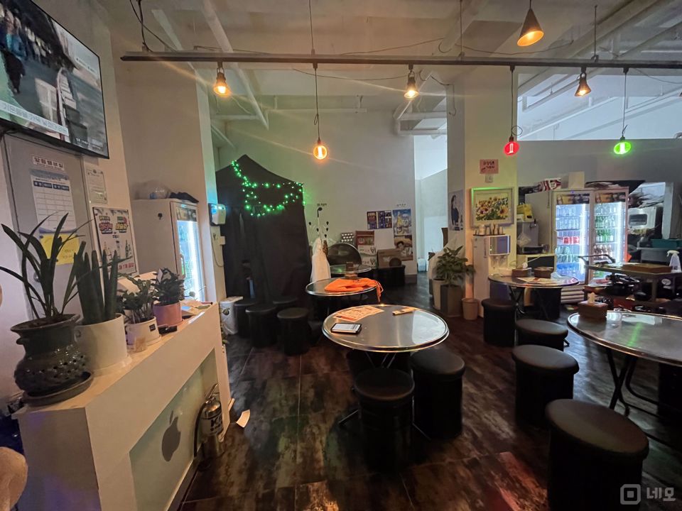 유동인구 많은 신림동 별빛거리 1층 실내포차 매물의 1번째 사진