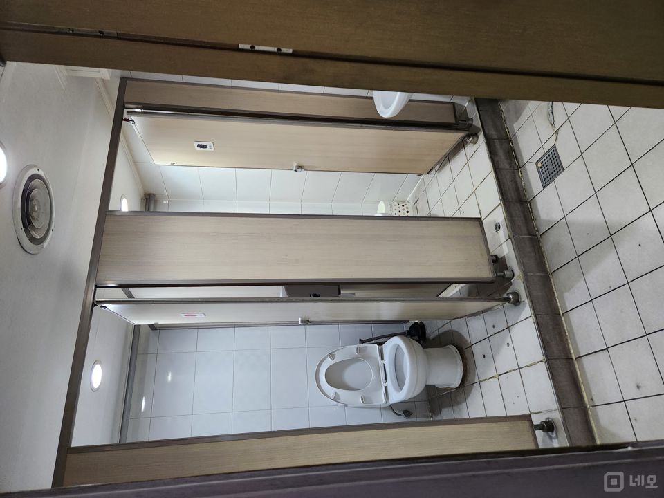 충무로역 초역세권, 시설 완비된 필동2가 1,2층 치킨전문점 매물의 8번째 사진