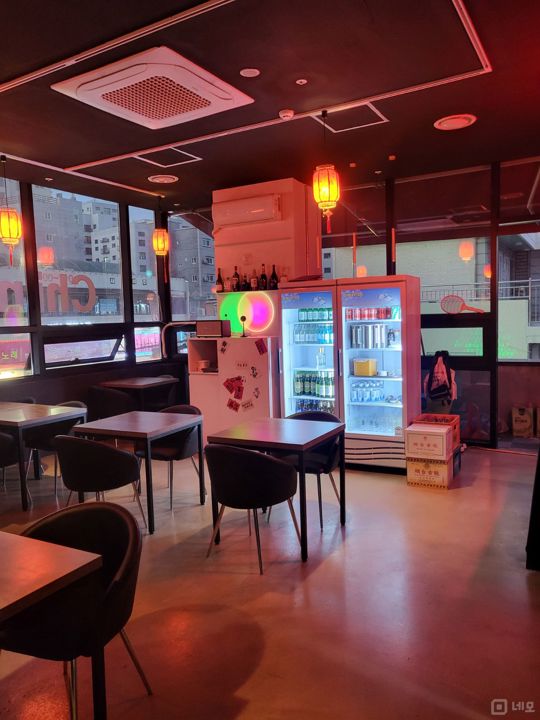 상봉역 역세권, SNS 핫플레이스, 트렌디한 인테리어의 와인바 매물의 2번째 사진