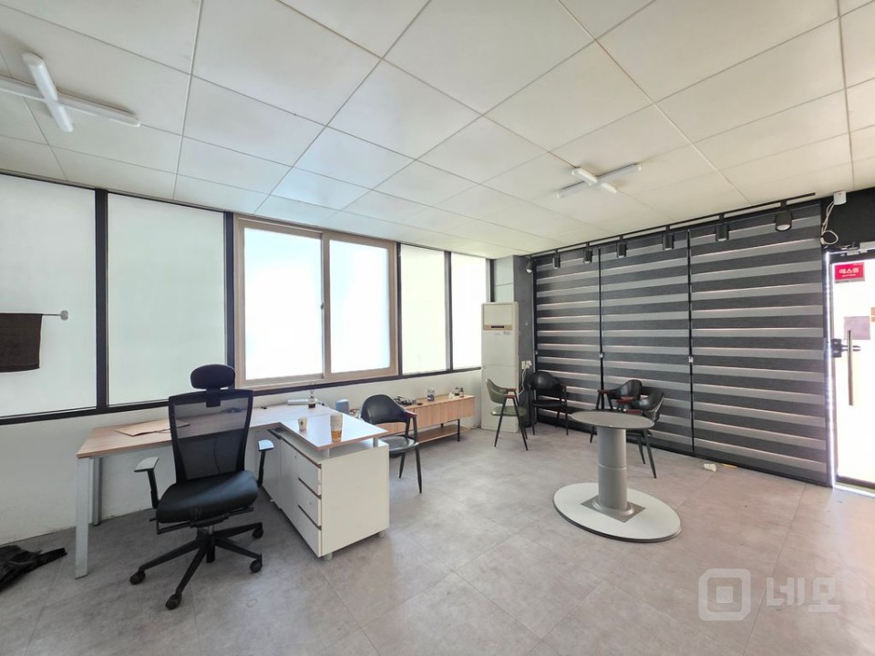 인테리어 깔끔한 상가 사무실 임대 매물의 6번째 사진