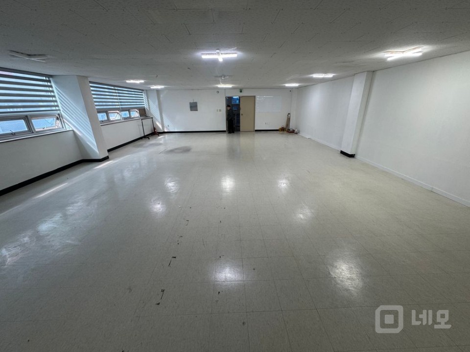 면목역 도보3분 깨끗하고 보증금 저렴한 사무실 매물의 6번째 사진