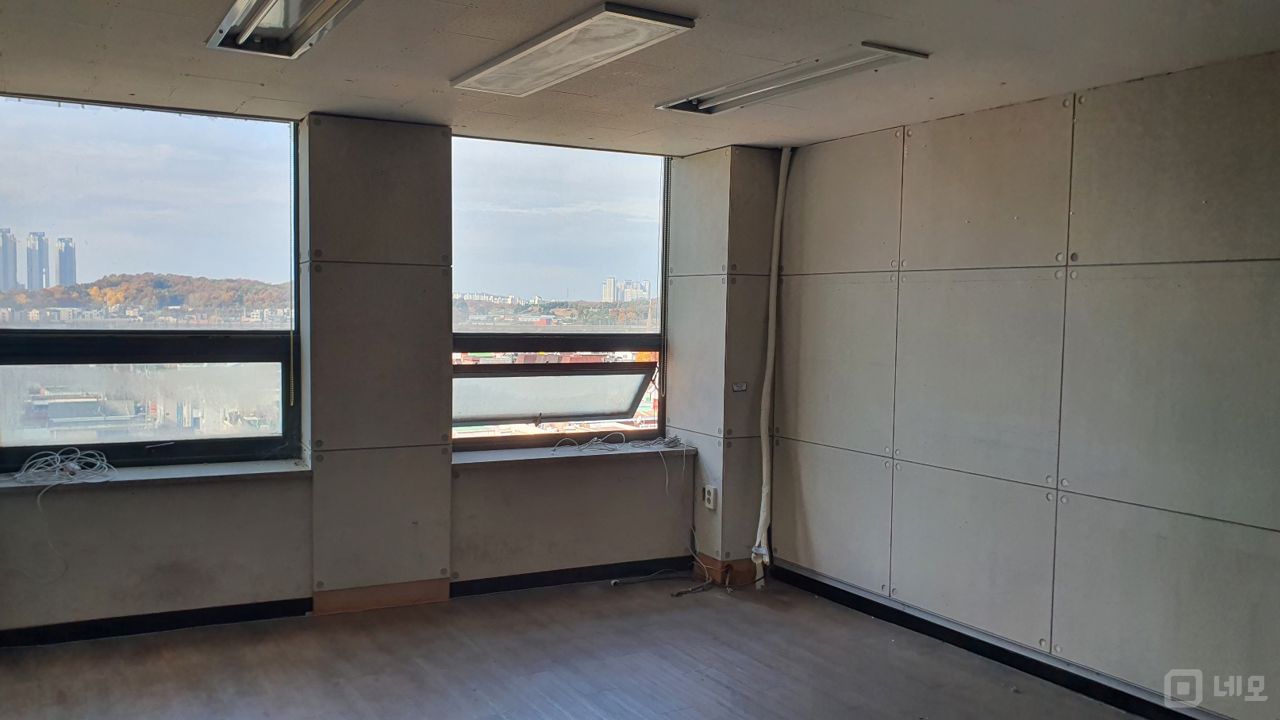 구청뒤대로변 사무실 교습소 공방 스튜디오추천 화정역5분 대로변 매물의 3번째 사진
