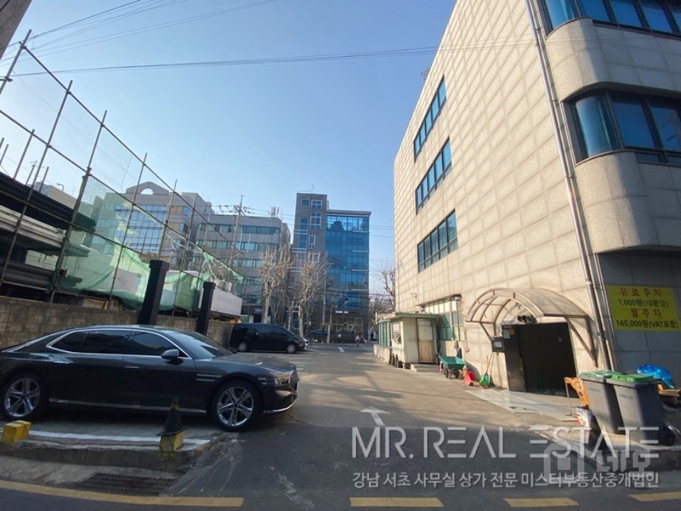 실사진 말죽거리공원사거리인근 주차3대 가성비 대로변 테라스 매물의 14번째 사진