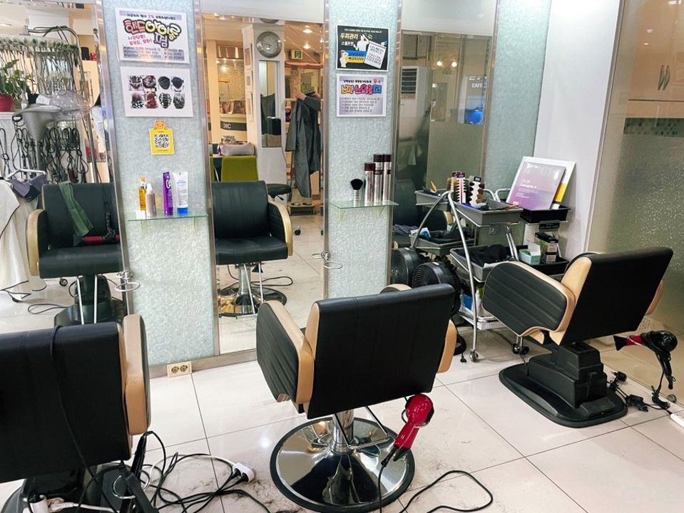 관악구 신림동 단골많은 2층 헤어샵 양도 매물의 4번째 사진