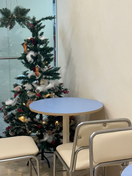 4천세대 아파트와 초,중학교 상권 1층 베이커리카페  매물의 1번째 사진